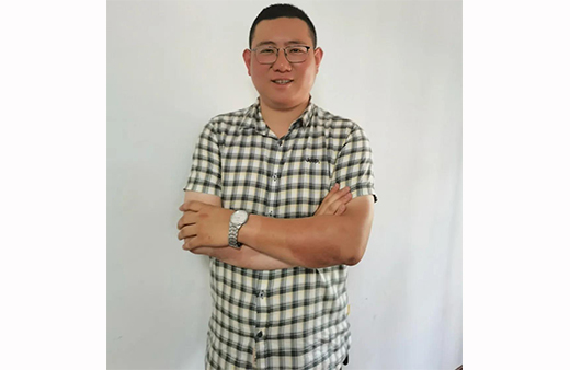 “世”在人为 | 谈球吧体育官网入口地板江苏兴化经销商都满宇：撸起袖子加油干，你就会成功