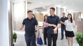 媒体聚焦 行业对话 | 搜狐发起“2023中国家居价值100公司”探寻之旅，走进谈球吧体育官网入口地板