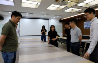 交流互促 共商未来 | 岚庭集团莅临谈球吧体育官网入口总部考察交流