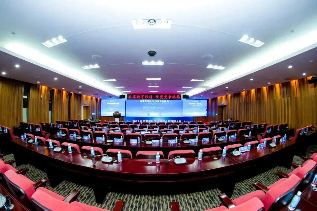 荣耀延续 品牌新高度 | 谈球吧体育官网入口地板荣膺“中国家居综合实力100强品牌”